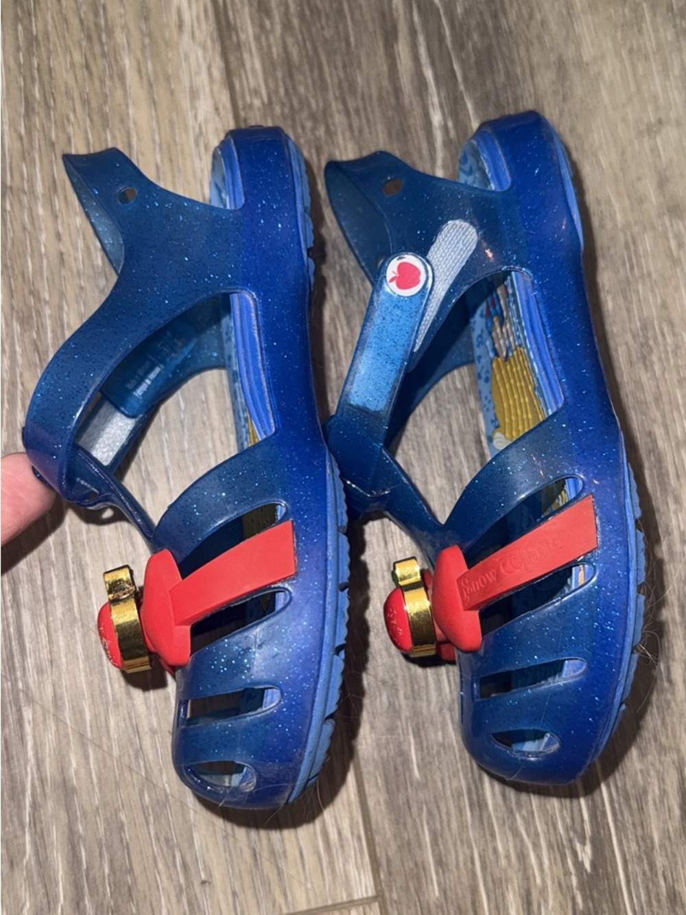 CROCS Disney Snow White sandals